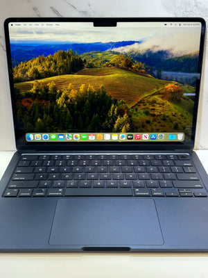 Macbook Air 2022 M2 8GB 256GB Pre-Owned