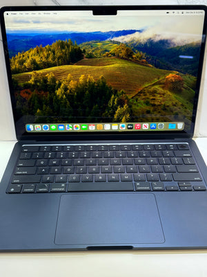 Macbook Air 2022 M2 8GB 256GB Pre-Owned