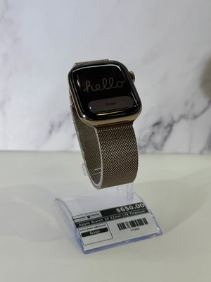 Apple Watch 10 42mm LTE Titanium Pre-Owned