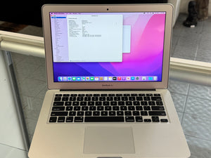 Macbook Air 2017 8GB 128GB Pre-owned